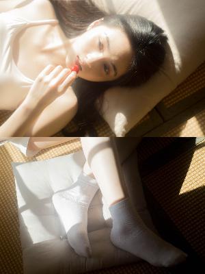 香港三级巜欲性高蜜桃成熟时类似